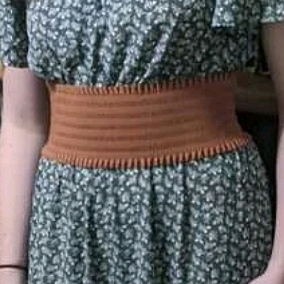 Plus size Ultra Wide Brown corset elastic boho stretch ren faire waist belt - Picture 5 of 9